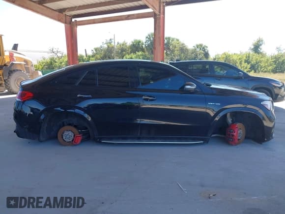 ✅ 2021 Mercedes-Benz GLE 63 S AMG • VIN: 4JGFD8KB0MA530301 • Лот: 43492364. Опубликован ранее на IAAI с пробегом 70 347 миль. Бесплатный доступ к архиву аукционных продаж из США и подробный отчёт об истории автомобиля на DreamBid. Изображение 12.