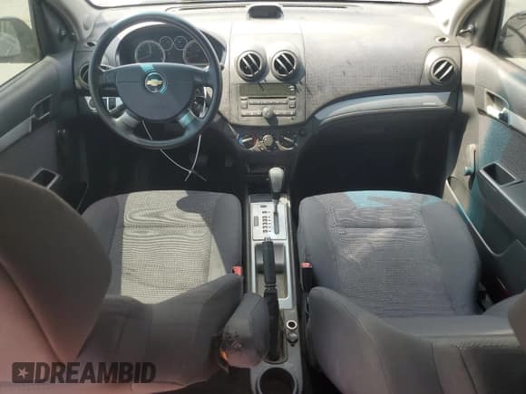 ✅ 2010 Chevrolet Aveo 1LT • VIN: KL1TD5DE0AB128031 • Lot: 51002805. Wystawiony na Copart z przebiegiem 130 402 mil. Bezpłatny archiwum sprzedaży aukcyjnych z USA i szczegółowy raport historii pojazdu na DreamBid. Zdjęcie 8.