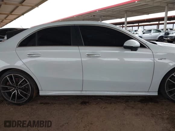 ✅ 2021 Mercedes-Benz A 35 AMG • VIN: W1K3G5BB9MJ321173 • Lot: 41743895. Listed on IAAI with 52,247 mi. Free auction sales archive from the USA and detailed vehicle history report at DreamBid. Image 11.