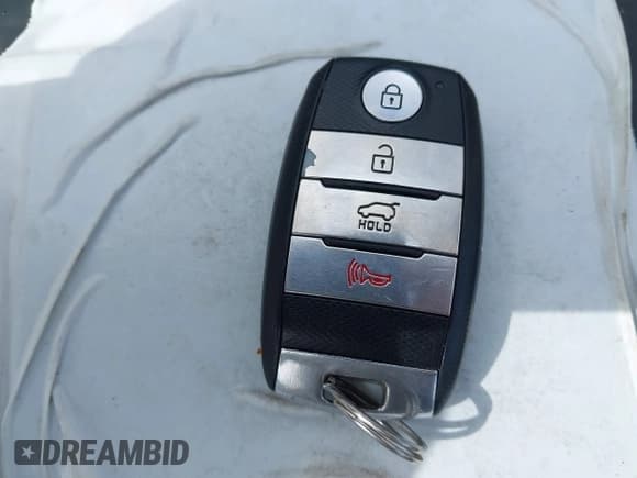 ✅ 2015 Kia Sorento SX Limited • VIN: 5XYKWDA7XFG591922 • Лот: 41947810. Опубликован ранее на IAAI с пробегом 127 167 миль. Бесплатный доступ к архиву аукционных продаж из США и подробный отчёт об истории автомобиля на DreamBid. Изображение 11.