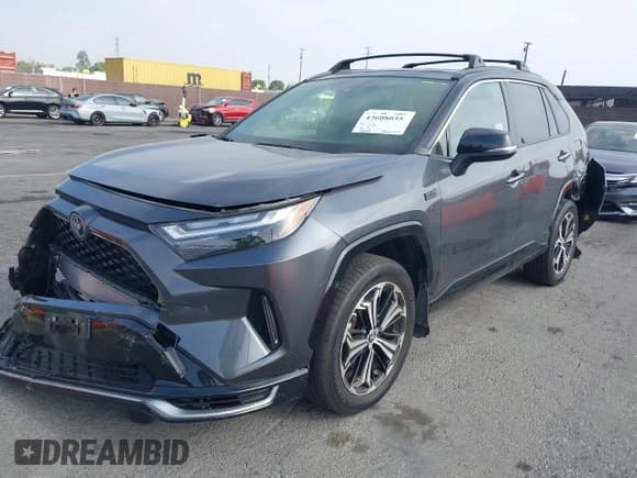 ✅ 2023 Toyota RAV4 XSE • VIN: JTMEB3FV7PD148587 • Lot: 43608035. Wystawiony na IAAI z przebiegiem 58 064 mil. Bezpłatny archiwum sprzedaży aukcyjnych z USA i szczegółowy raport historii pojazdu na DreamBid. Zdjęcie 2.