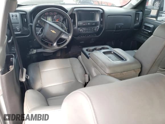 ✅ 2019 Chevrolet Silverado 2500HD Work Truck • VIN: 1GC1CREG1KF201833 • Lot: 43566965. Wystawiony na Copart z przebiegiem 206 175 mil. Bezpłatny archiwum sprzedaży aukcyjnych z USA i szczegółowy raport historii pojazdu na DreamBid. Zdjęcie 8.