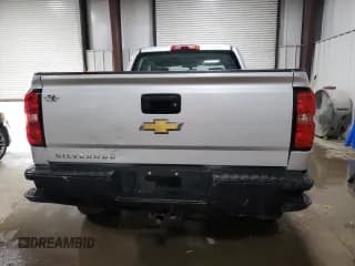 ✅ 2017 Chevrolet Silverado 1500 Work Truck • VIN: 1GCVKNEC1HZ222716 • Lot: 86672305. Wystawiony na Copart z przebiegiem 248 454 mil. Bezpłatny archiwum sprzedaży aukcyjnych z USA i szczegółowy raport historii pojazdu na DreamBid. Zdjęcie 6.