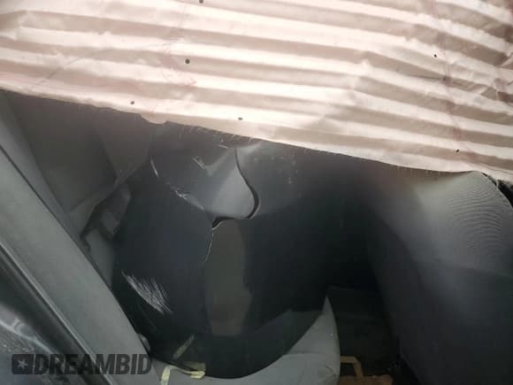 ✅ 2006 Honda Accord LX • VIN: 1HGCM55406A131203 • Lot: 93963205. Wystawiony na Copart z przebiegiem 260 718 mil. Bezpłatny archiwum sprzedaży aukcyjnych z USA i szczegółowy raport historii pojazdu na DreamBid. Zdjęcie 10.