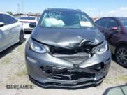 ✅ 2021 Chevrolet Bolt EV Premier • VIN: 1G1FZ6S01M4113902 • Lot: 41642702. Wystawiony na IAAI z przebiegiem 33 026 mil. Bezpłatny archiwum sprzedaży aukcyjnych z USA i szczegółowy raport historii pojazdu na DreamBid. Zdjęcie 13.