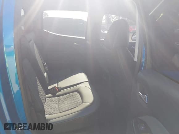 ✅ 2022 Chevrolet Colorado 4WD Z71 • VIN: 1GCGTDEN8N1304213 • Лот: 42937775. Опубликован ранее на IAAI с пробегом 26 868 миль. Бесплатный доступ к архиву аукционных продаж из США и подробный отчёт об истории автомобиля на DreamBid. Изображение 8.