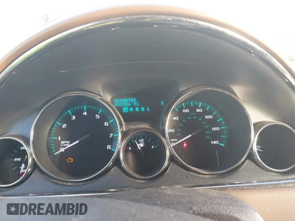 ✅ 2015 Buick Enclave Leather • VIN: 5GAKRBKD1FJ169121 • Lot: 43573296. Wystawiony na IAAI z przebiegiem 200 506 mil. Bezpłatny archiwum sprzedaży aukcyjnych z USA i szczegółowy raport historii pojazdu na DreamBid. Zdjęcie 7.