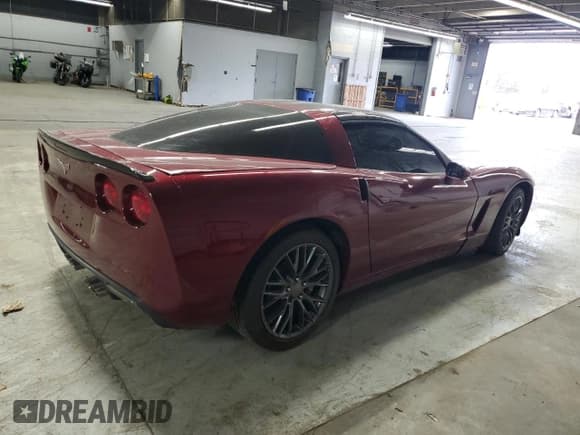 ✅ 2006 Chevrolet Corvette • VIN: 1G1YY25U265104609 • Lot: 90404795. Wystawiony na Copart z przebiegiem 43 331 mil. Bezpłatny archiwum sprzedaży aukcyjnych z USA i szczegółowy raport historii pojazdu na DreamBid. Zdjęcie 3.