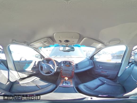 ✅ 2006 Cadillac SRX • VIN: 1GYEE637460170884 • Lot: 61268614. Wystawiony na Copart z przebiegiem 169 191 mil. Bezpłatny archiwum sprzedaży aukcyjnych z USA i szczegółowy raport historii pojazdu na DreamBid. Zdjęcie 14.