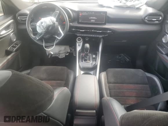 ✅ 2023 Dodge Hornet GT Plus • VIN: ZACNDFBNXP3A03943 • Lot: 81747155. Listed on Copart with 46,165 mi. Free auction sales archive from the USA and detailed vehicle history report at DreamBid. Image 8.