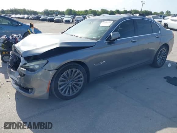 ✅ 2012 BMW 7 Series 740i • VIN: WBAKA4C52CDS99456 • Lot: 42104455. Listed on IAAI with 135,817 mi. Free auction sales archive from the USA and detailed vehicle history report at DreamBid. Image 18.