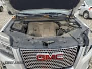 ✅ 2015 GMC Terrain Denali • VIN: 2GKFLZE33F6429663 • Lot: 93810355. Wystawiony na Copart z przebiegiem 168 646 mil. Bezpłatny archiwum sprzedaży aukcyjnych z USA i szczegółowy raport historii pojazdu na DreamBid. Zdjęcie 12.