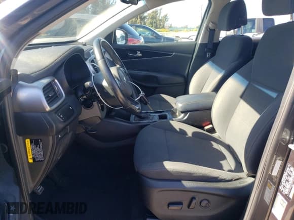 ✅ 2017 Kia Sorento LX • VIN: 5XYPG4A34HG297306 • Лот: 86871695. Опубликован ранее на Copart с пробегом Не указан. Бесплатный доступ к архиву аукционных продаж из США и подробный отчёт об истории автомобиля на DreamBid. Изображение 7.