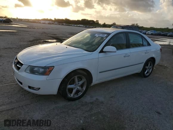 ✅ 2008 Hyundai Sonata SE • VIN: 5NPEU46C28H331793 • Лот: 78307384. Опубликован ранее на Copart с пробегом 180 274 миль. Бесплатный доступ к архиву аукционных продаж из США и подробный отчёт об истории автомобиля на DreamBid. Изображение 1.