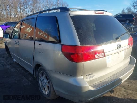 ✅ 2005 Toyota Sienna LE • VIN: 5TDBA23C45S039363 • Lot: 43865911. Listed on IAAI with 219,700 mi. Free auction sales archive from the USA and detailed vehicle history report at DreamBid. Image 3.
