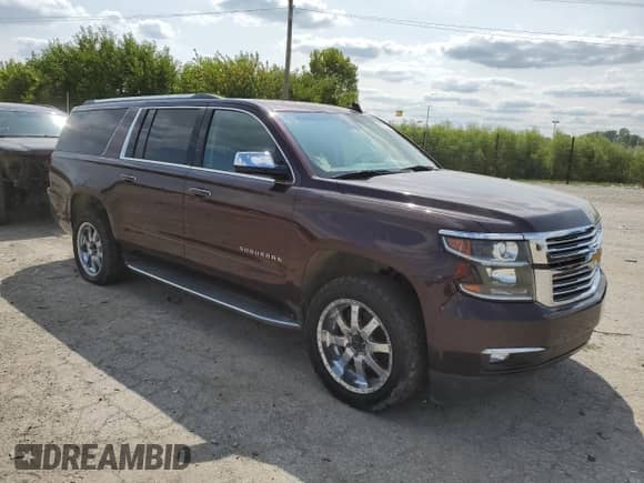 2017 Chevrolet Suburban Premier z VIN 1GNSKJKC4HR288782, wystawiony jako Copart lot #68502444 z przebiegiem 174 498 mil mil oraz Czysty tytuł • Clean title. Historia ofert i sprzedaży dostępna na DreamBid. Obrazek 4.