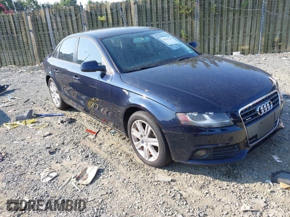 ✅ 2011 Audi A4 Premium • VIN: WAUBFAFL8BN021552 • Лот: 42885600. Опубликован ранее на IAAI с пробегом 133 997 миль. Бесплатный доступ к архиву аукционных продаж из США и подробный отчёт об истории автомобиля на DreamBid. Изображение 1.