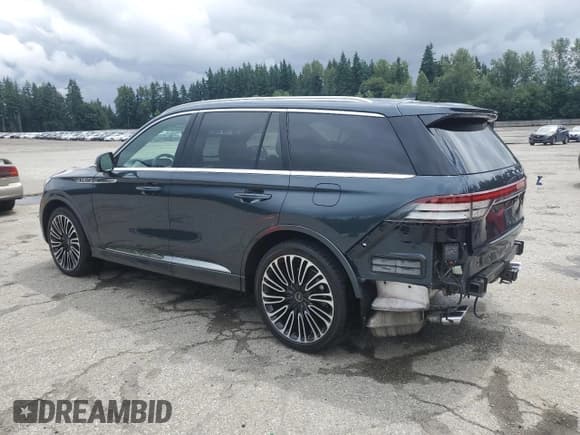 ✅ 2023 Lincoln Aviator Black Label • VIN: 5LM5J9XC1PGL06142 • Лот: 62148615. Опубликован ранее на Copart с пробегом 22 397 миль. Бесплатный доступ к архиву аукционных продаж из США и подробный отчёт об истории автомобиля на DreamBid. Изображение 2.