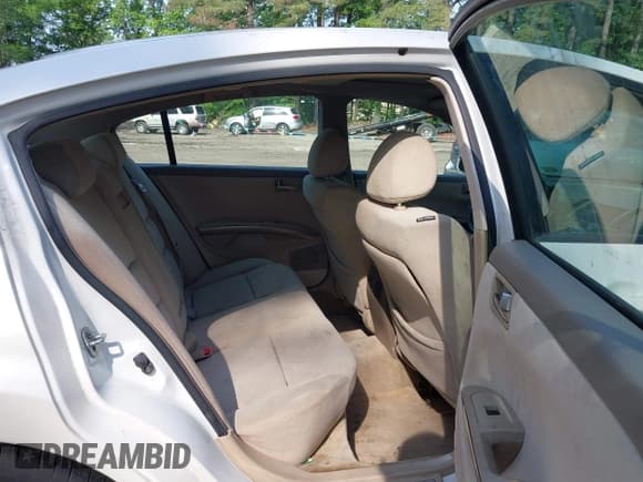 ✅ 2004 Nissan Maxima SL • VIN: 1N4BA41E44C817991 • Lot: 42263357. Listed on IAAI with 185,075 mi. Free auction sales archive from the USA and detailed vehicle history report at DreamBid. Image 8.