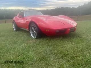 1977 Chevrolet Corvette с VIN 1Z37L7S442085, выставлен на аукционе Copart как лот 85011425 с пробегом 89 431 миль миль и Чистый • Clean title. История ставок и продаж доступна на DreamBid. Изображение 1.