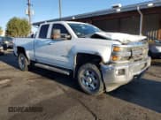 ✅ 2016 Chevrolet Silverado 2500HD LT • VIN: 1GC2KVEG6GZ390257 • Lot: 80484535. Wystawiony na Copart z przebiegiem 141 256 mil. Bezpłatny archiwum sprzedaży aukcyjnych z USA i szczegółowy raport historii pojazdu na DreamBid. Zdjęcie 4.