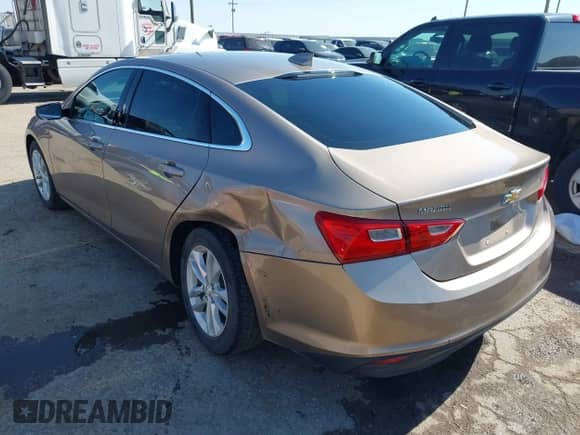 2018 Chevrolet Malibu LT z VIN 1G1ZD5ST7JF183128, wystawiony jako IAAI lot #42891573 z przebiegiem 137 547 mil mil oraz . Historia ofert i sprzedaży dostępna na DreamBid. Obrazek 3.