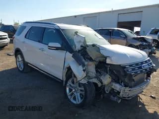 ✅ 2017 Ford Explorer Limited • VIN: 1FM5K7F85HGE27825 • Lot: 43345738. Wystawiony na IAAI z przebiegiem 148 079 mil. Bezpłatny archiwum sprzedaży aukcyjnych z USA i szczegółowy raport historii pojazdu na DreamBid. Zdjęcie 1.