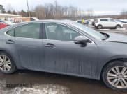 ✅ 2014 Lexus ES 330 • VIN: JTHBK1GG0E2113100 • Lot: 41309816. Listed on IAAI with 233,535 mi. Free auction sales archive from the USA and detailed vehicle history report at DreamBid. Image 14.