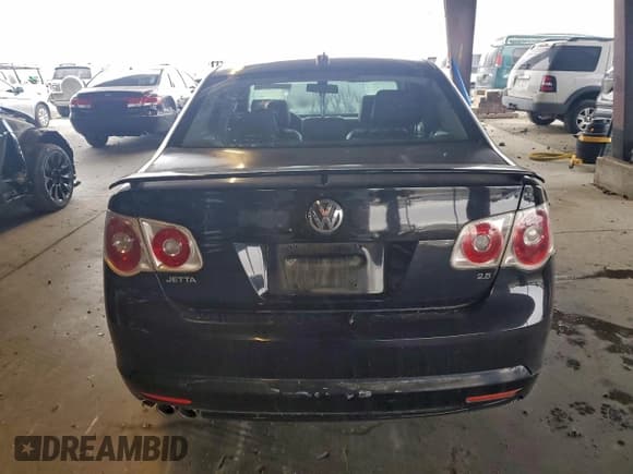 ✅ 2005 Volkswagen Jetta 2.5L • VIN: 3VWSG71K15M615252 • Lot: 95923875. Wystawiony na Copart z przebiegiem 116 120 mil. Bezpłatny archiwum sprzedaży aukcyjnych z USA i szczegółowy raport historii pojazdu na DreamBid. Zdjęcie 6.