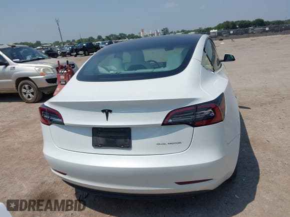 ✅ 2023 Tesla Model 3 Long Range • VIN: 5YJ3E1EBXPF596129 • Лот: 42793974. Опубликован ранее на IAAI с пробегом 28 414 миль. Бесплатный доступ к архиву аукционных продаж из США и подробный отчёт об истории автомобиля на DreamBid. Изображение 12.
