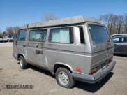 ✅ 1990 Volkswagen Vanagon GL • VIN: WV2ZB0255LH034422 • Lot: 52680985. Listed on Copart with 204,083 mi. Free auction sales archive from the USA and detailed vehicle history report at DreamBid. Image 2.