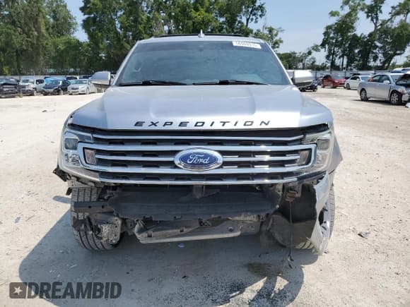 ✅ 2020 Ford Expedition XLT • VIN: 1FMJU1HT1LEA27269 • Lot: 58869315. Listed on Copart with 104,257 mi. Free auction sales archive from the USA and detailed vehicle history report at DreamBid. Image 5.