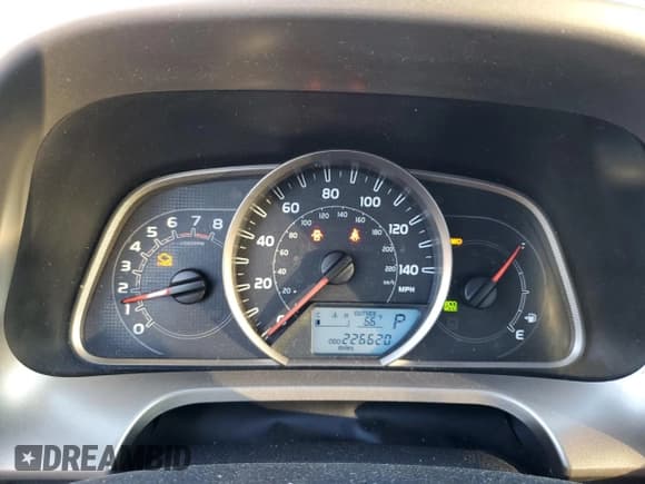 ✅ 2013 Toyota RAV4 XLE • VIN: JTMRFREV0DD037417 • Lot: 90687215. Listed on Copart with 226,620 mi. Free auction sales archive from the USA and detailed vehicle history report at DreamBid. Image 9.