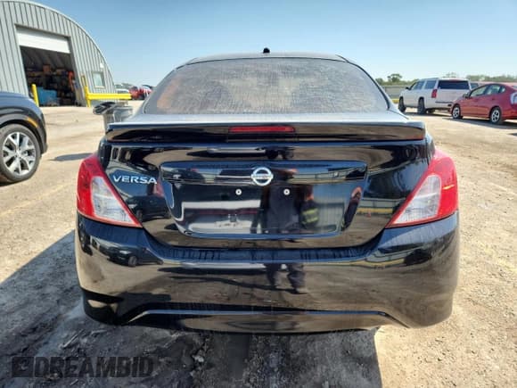 ✅ 2017 Nissan Versa SV • VIN: 3N1CN7APXHL899339 • Lot: 84014705. Listed on Copart with 98,436 mi. Free auction sales archive from the USA and detailed vehicle history report at DreamBid. Image 6.