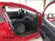 2022 Toyota Camry SE z VIN 4T1T11AK2NU014820, wystawiony jako IAAI lot #43348665 z przebiegiem 91 916 mil mil oraz . Historia ofert i sprzedaży dostępna na DreamBid. Obrazek 5.