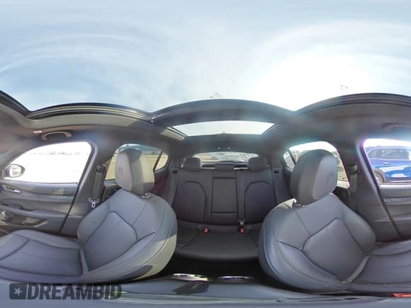 ✅ 2024 Alfa Romeo Stelvio Sprint • VIN: ZASPAKAN8R7D78869 • Lot: 81197665. Wystawiony na Copart z przebiegiem Nie podano. Bezpłatny archiwum sprzedaży aukcyjnych z USA i szczegółowy raport historii pojazdu na DreamBid. Zdjęcie 15.