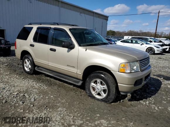 ✅ 2005 Ford Explorer XLT • VIN: 1FMZU73W55UA75339 • Lot: 52194005. Wystawiony na Copart z przebiegiem 74 324 mil. Bezpłatny archiwum sprzedaży aukcyjnych z USA i szczegółowy raport historii pojazdu na DreamBid. Zdjęcie 4.