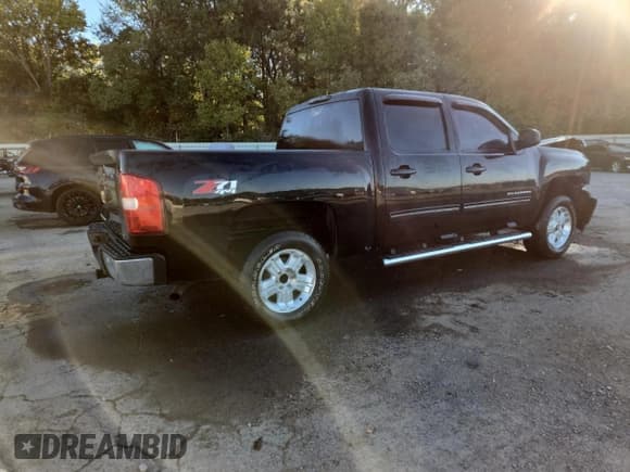 ✅ 2012 Chevrolet Silverado 1500 LTZ • VIN: 3GCPKTE74CG259610 • Lot: 90072435. Listed on Copart with 158,561 mi. Free auction sales archive from the USA and detailed vehicle history report at DreamBid. Image 3.