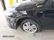 ✅ 2018 Audi Q3 Premium • VIN: WA1ECCFS9JR004904 • Lot: 42483869. Listed on IAAI with 27,499 mi. Free auction sales archive from the USA and detailed vehicle history report at DreamBid. Image 6.