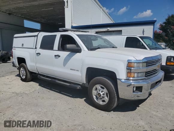 ✅ 2015 Chevrolet Silverado 2500HD LT • VIN: 1GC1KVEGXFF148406 • Lot: 64765665. Wystawiony na Copart z przebiegiem 46 185 mil. Bezpłatny archiwum sprzedaży aukcyjnych z USA i szczegółowy raport historii pojazdu na DreamBid. Zdjęcie 4.