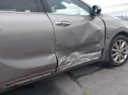 ✅ 2017 Kia Sorento SX • VIN: 5XYPKDA50HG295519 • Lot: 41493869. Listed on IAAI with 164,142 mi. Free auction sales archive from the USA and detailed vehicle history report at DreamBid. Image 6.