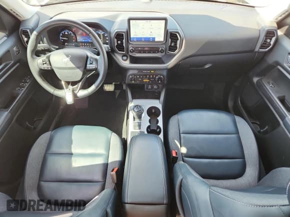 ✅ 2023 Ford Bronco Sport Outer Banks • VIN: 3FMCR9C65PRE29065 • Lot: 85318675. Wystawiony na Copart z przebiegiem 31 624 mil. Bezpłatny archiwum sprzedaży aukcyjnych z USA i szczegółowy raport historii pojazdu na DreamBid. Zdjęcie 8.