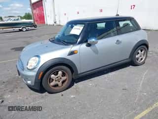 2009 MINI Hardtop with VIN WMWMF335X9TU71767, listed as a IAAI auction lot 42696886 with 105,408 mi miles and . Bid and sale history available at DreamBid. Image 2.