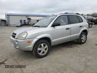 2008 Hyundai Tucson GLS z VIN KM8JM12B08U870022, wystawiony jako Copart lot #74515504 z przebiegiem 200 653 mil mil oraz Szkoda całkowita • Salvage title. Historia ofert i sprzedaży dostępna na DreamBid. Obrazek 1.