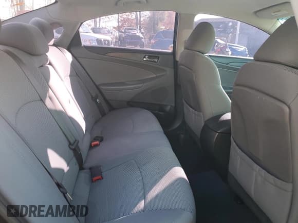 ✅ 2013 Hyundai Sonata GLS • VIN: 5NPEB4AC3DH732597 • Лот: 91009775. Опубликован ранее на Copart с пробегом 144 324 миль. Бесплатный доступ к архиву аукционных продаж из США и подробный отчёт об истории автомобиля на DreamBid. Изображение 10.