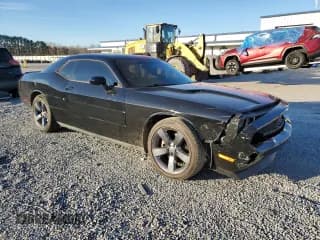 ✅ 2013 Dodge Challenger SXT • VIN: 2C3CDYAG8DH540682 • Lot: 83529174. Wystawiony na Copart z przebiegiem 146 184 mil. Bezpłatny archiwum sprzedaży aukcyjnych z USA i szczegółowy raport historii pojazdu na DreamBid. Zdjęcie 4.