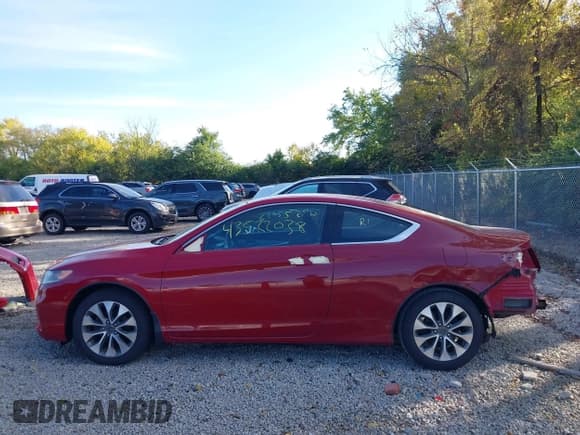 ✅ 2013 Honda Accord LX-S • VIN: 1HGCT1B36DA025651 • Lot: 43522038. Wystawiony na IAAI z przebiegiem 109 145 mil. Bezpłatny archiwum sprzedaży aukcyjnych z USA i szczegółowy raport historii pojazdu na DreamBid. Zdjęcie 15.