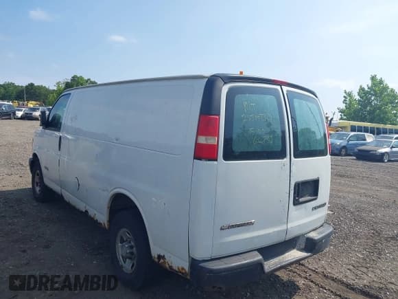 ✅ 2005 Chevrolet Express Cargo • VIN: 1GCGG25V051154199 • Лот: 42832510. Опубликован ранее на IAAI с пробегом Не указан. Бесплатный доступ к архиву аукционных продаж из США и подробный отчёт об истории автомобиля на DreamBid. Изображение 3.