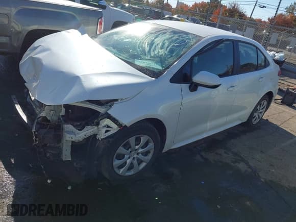 ✅ 2021 Toyota Corolla LE • VIN: JTDEPMAE2MJ173800 • Lot: 43630041. Listed on IAAI with 119,099 mi. Free auction sales archive from the USA and detailed vehicle history report at DreamBid. Image 17.