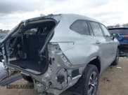 ✅ 2024 Toyota Highlander XLE • VIN: 5TDKDRBH4RS541051 • Лот: 43385217. Опубликован ранее на IAAI с пробегом 17 943 миль. Бесплатный доступ к архиву аукционных продаж из США и подробный отчёт об истории автомобиля на DreamBid. Изображение 21.